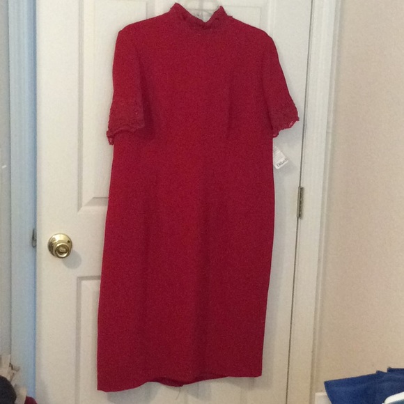 Dress - Picture 2 of 2